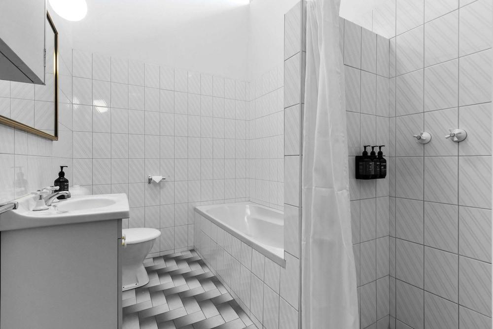 Econo Lodge East Adelaide