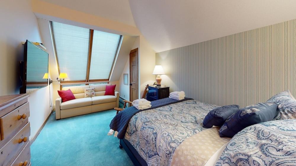 Sunrise Mountain Village by RedAwning