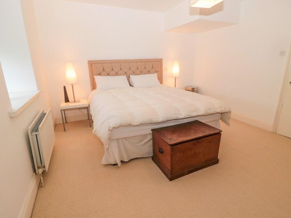 2 The Reformed Church