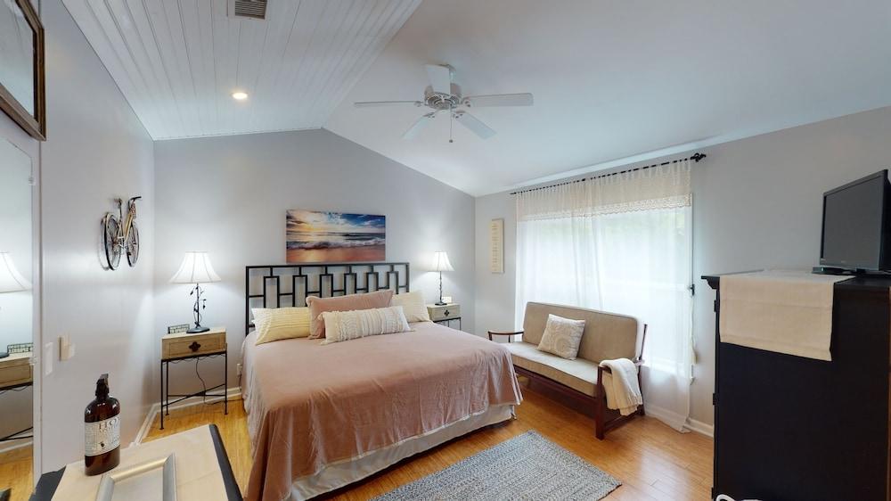 Carried Away 4 Bedroom Home