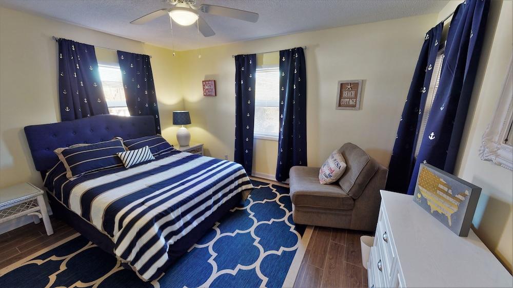 Americana Beach 4 Bedroom Home