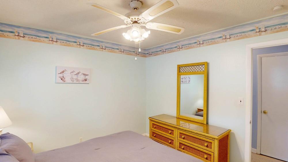 Coastal Breezes 4 Bedroom Home