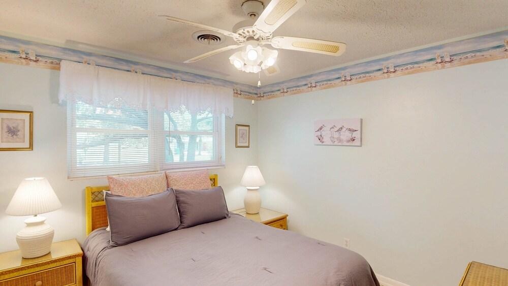 Coastal Breezes 4 Bedroom Home