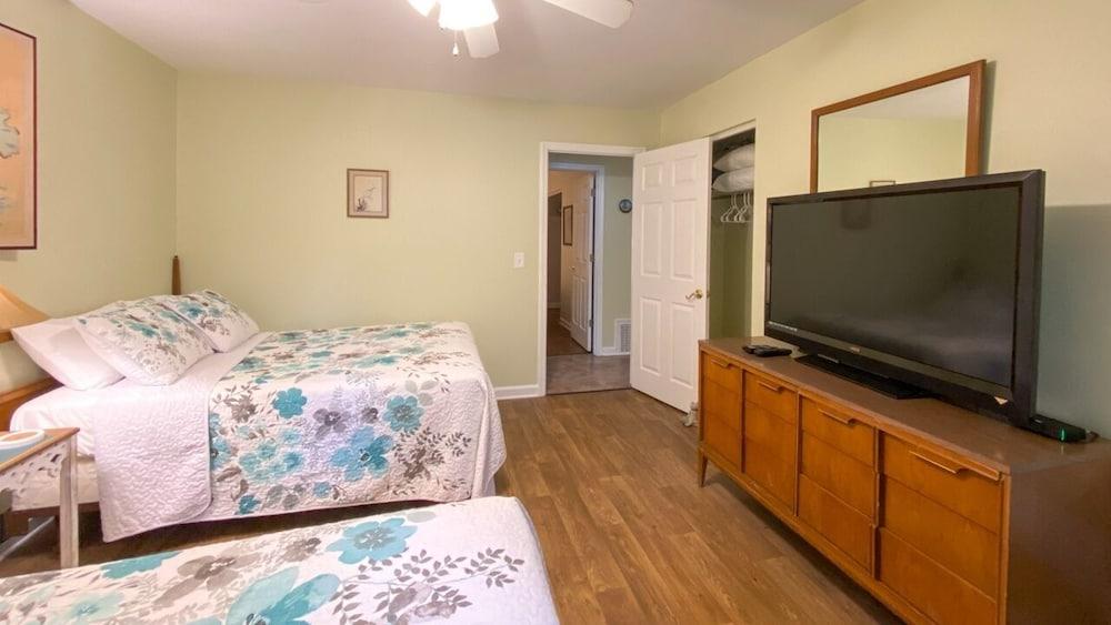 Very Nice Cottage 3 Bedroom Home