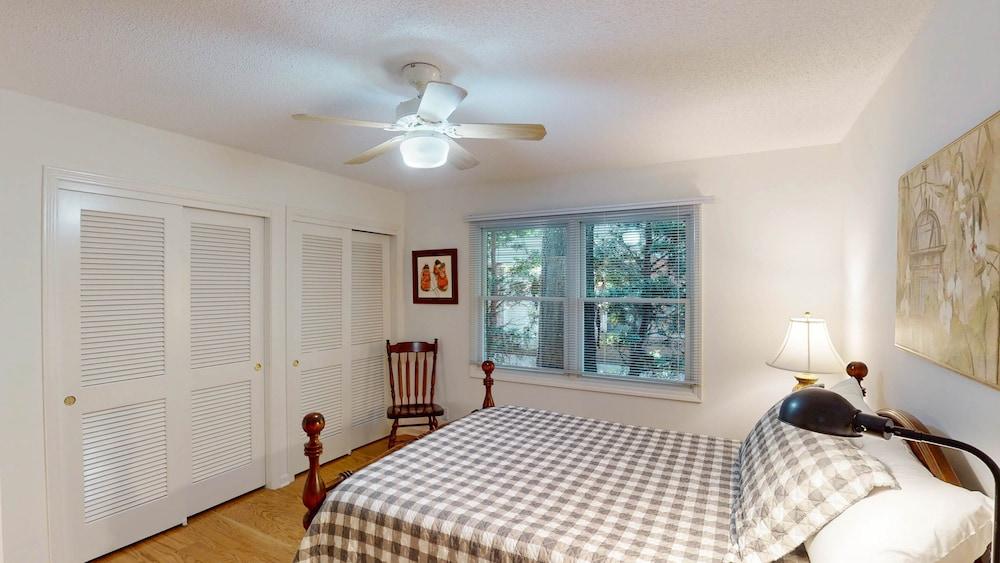 Lilly's Pad 3 Bedroom Home