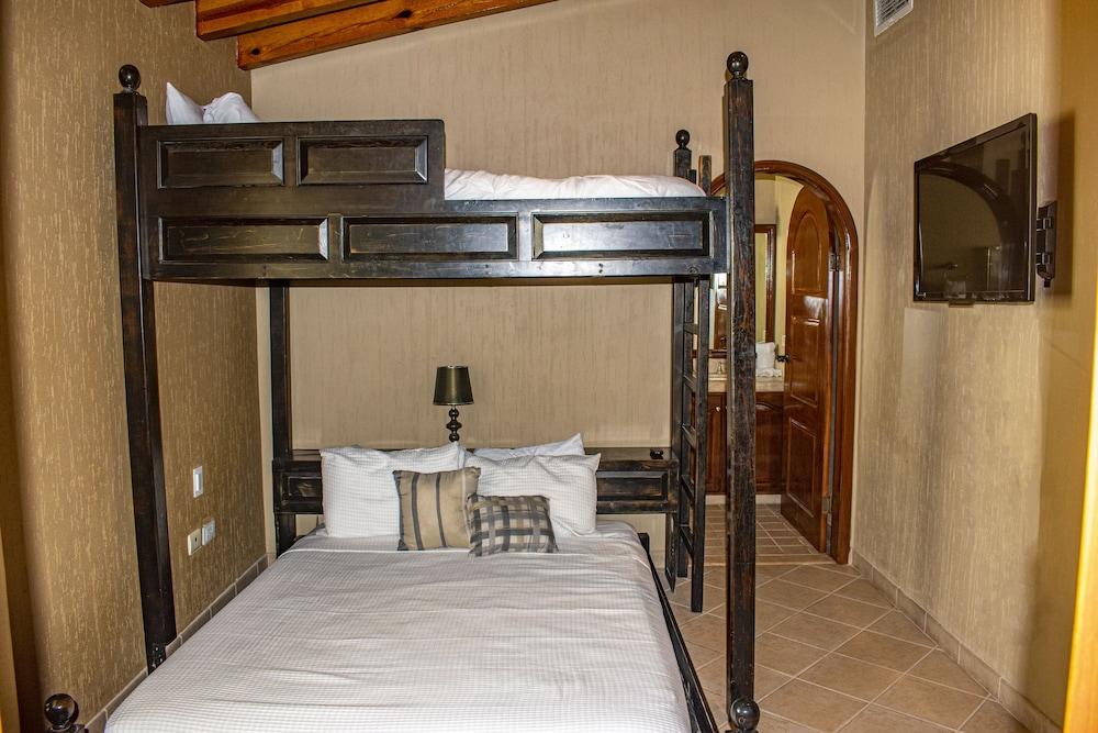 Stunning 3 Bedroom Beach Villa on Sandy Beach at Las Palmas Beachfront Resort V4 3 Villa by Redawning