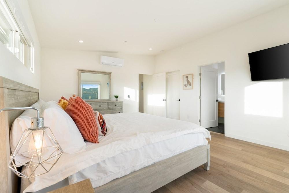 Sun Oro Joshua Tree - Hot Tub, Bbq, Fire Pit & Gameroom 2 Bedroom Home by RedAwning