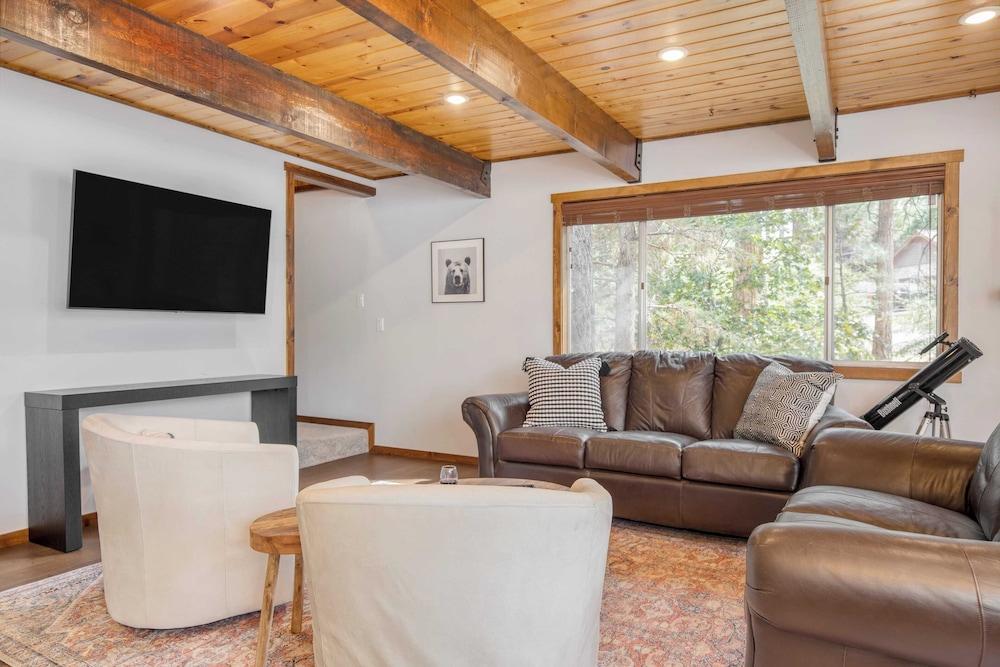 Avalon Pines by Avantstay 5 Mins From Bear Mountain Ski Resort