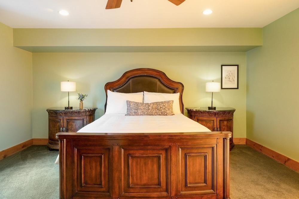 Moose Lodge by Avantstay Luxe Berkshires Escape