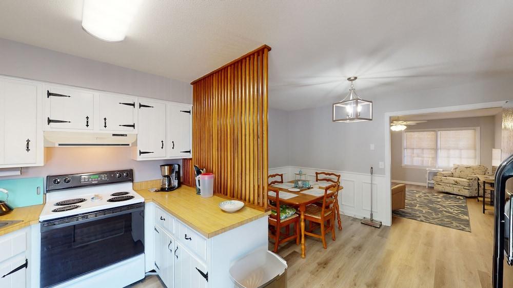 Turtle's Nest Duplex 3 Bedroom Duplex