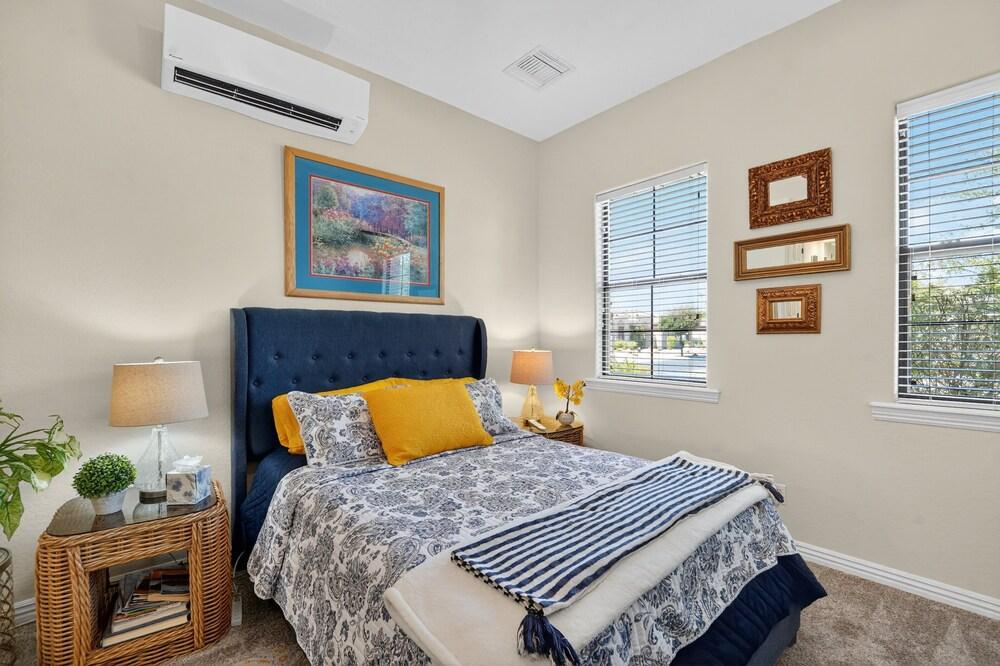 Elm Casita Apts by RedAwning