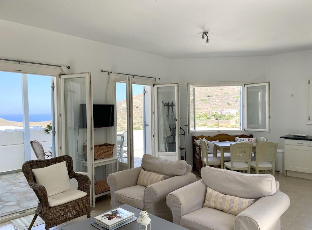 'paradise' Says Cnn - 2 Bed Villa in Delfini Bay