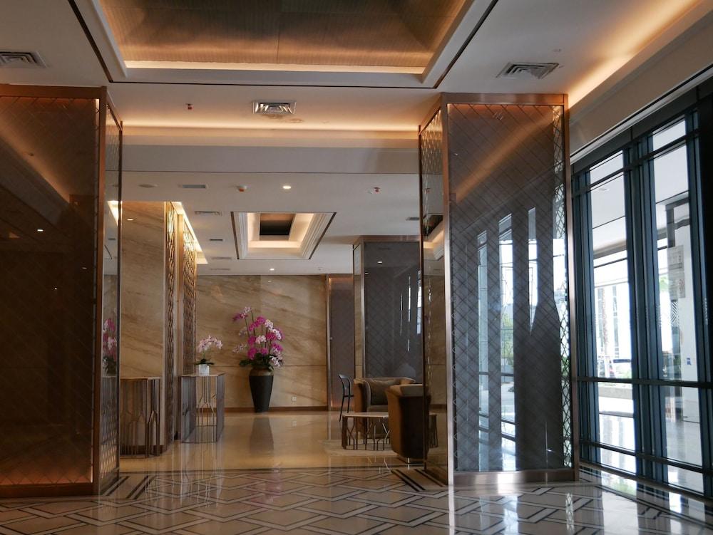 Meisterstadt Pollux Habibie