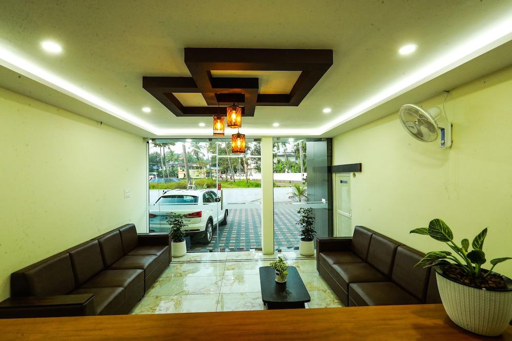 Aldora Airport Residency