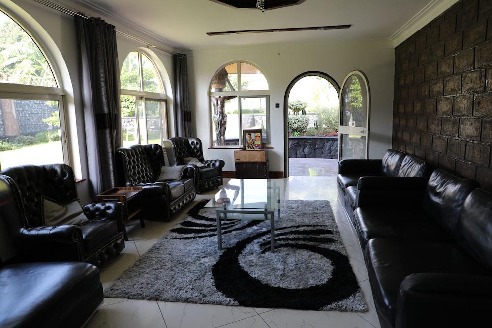 Stallion Place Hotel - Bed and Breakfast