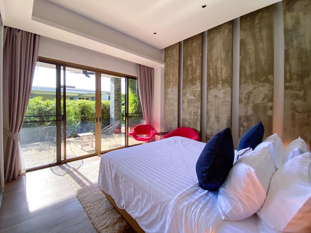 "designer Panoramic Seaview 2br Pool Villa Naithon Beach"