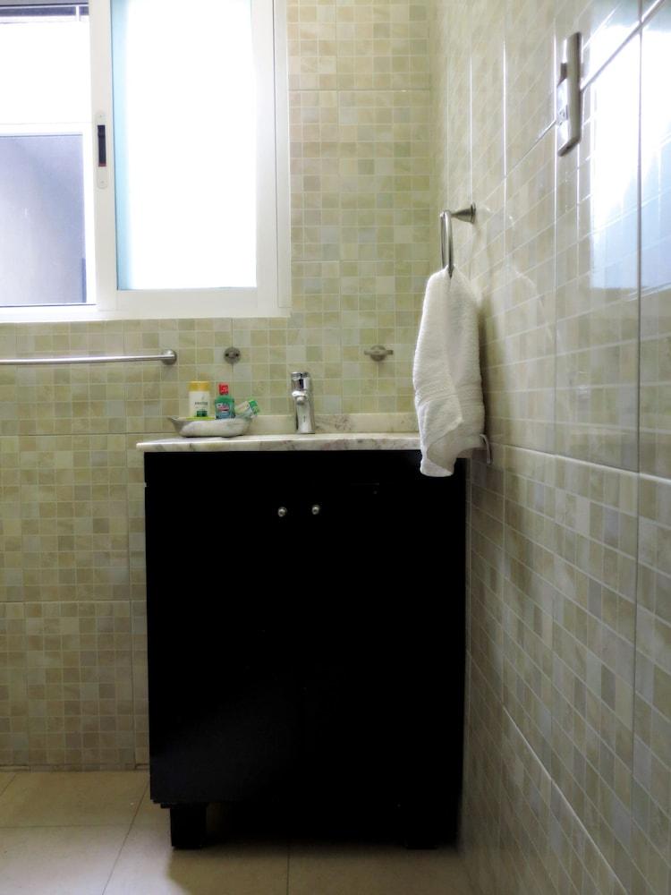 Cozy And Pleasant House