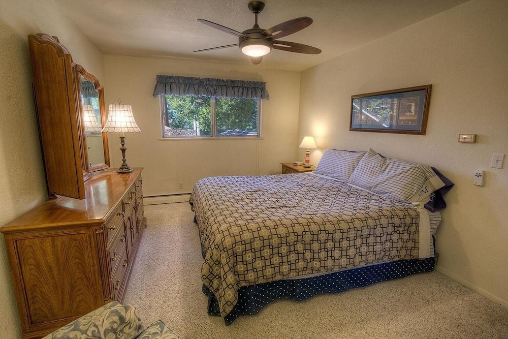 Cheyenne Chalet 4 Bedroom Home by RedAwning