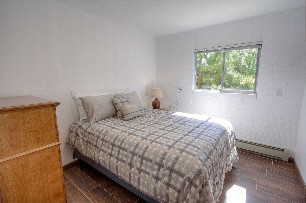 The Heights 4 Bedroom Home by RedAwning