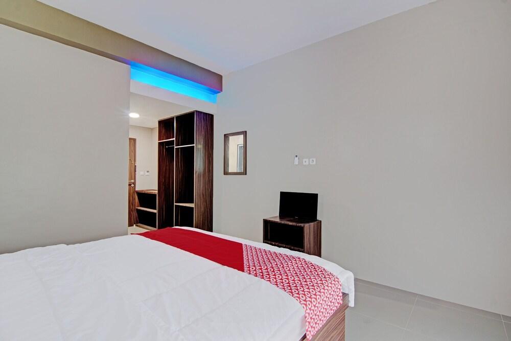 Hotel O Penginapan Thoybah Syariah Near Pondok Pesantren UMAR BIN KHATAB km 9 garuda sakti