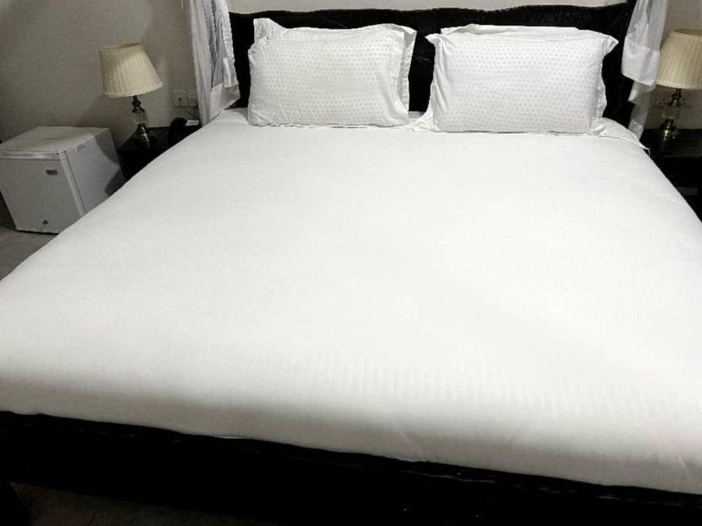 Kingfisher Resort Kigali