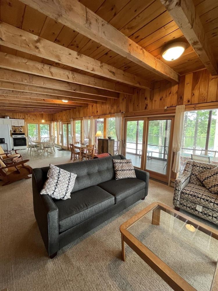 Breezy Point Limit 6 3 Bedroom Cottage by Redawning