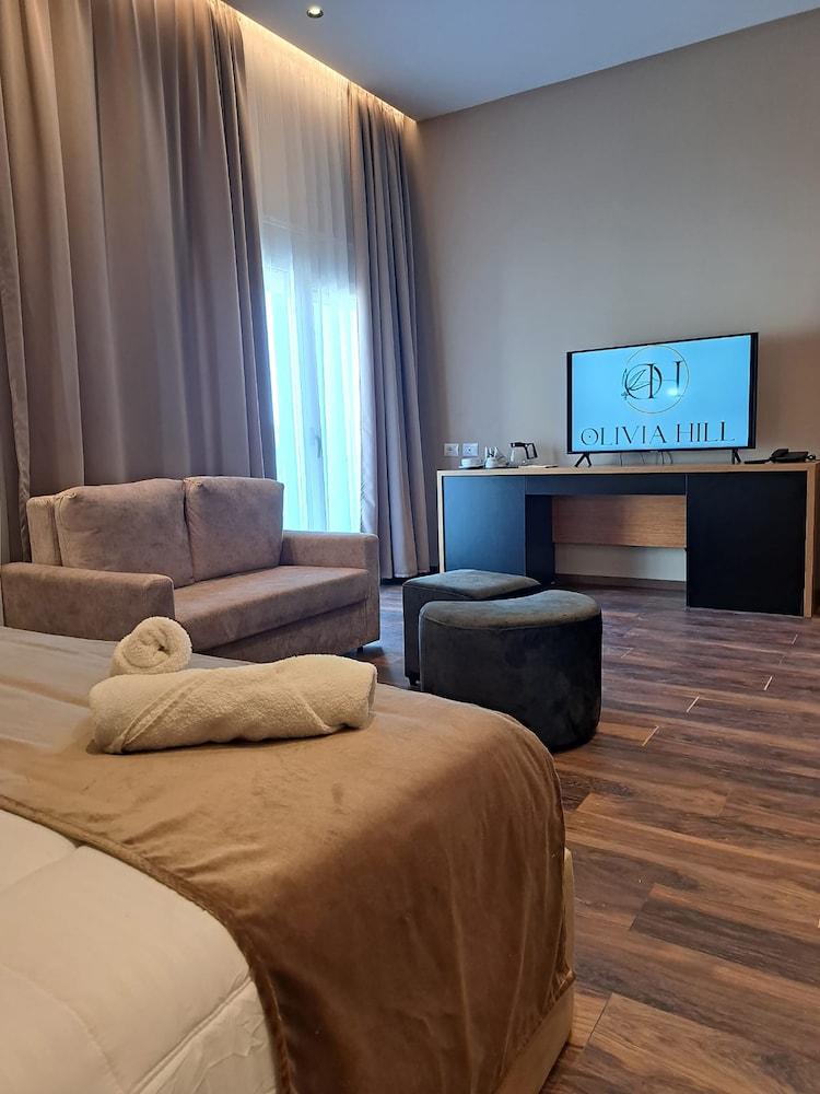 Olivia's Hill Resort