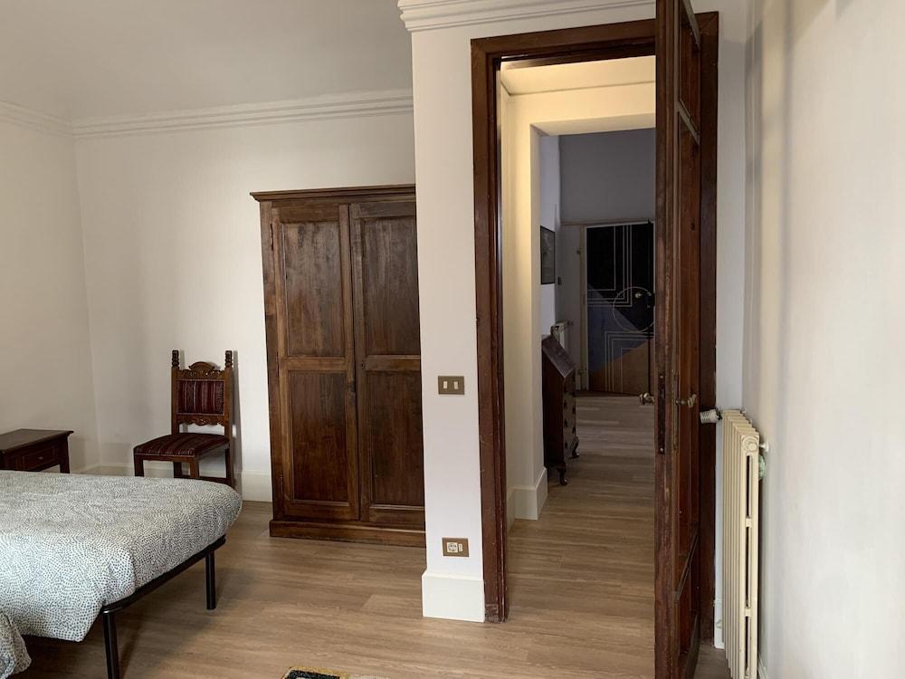 Ginori B in Firenze With 3 Bedrooms and 2 Bathrooms