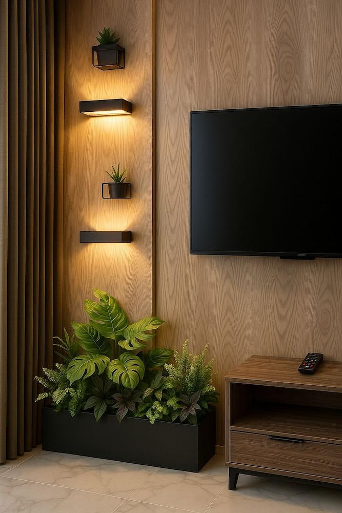 Warmth, Comfort, and Sea Views Porto Said Stay