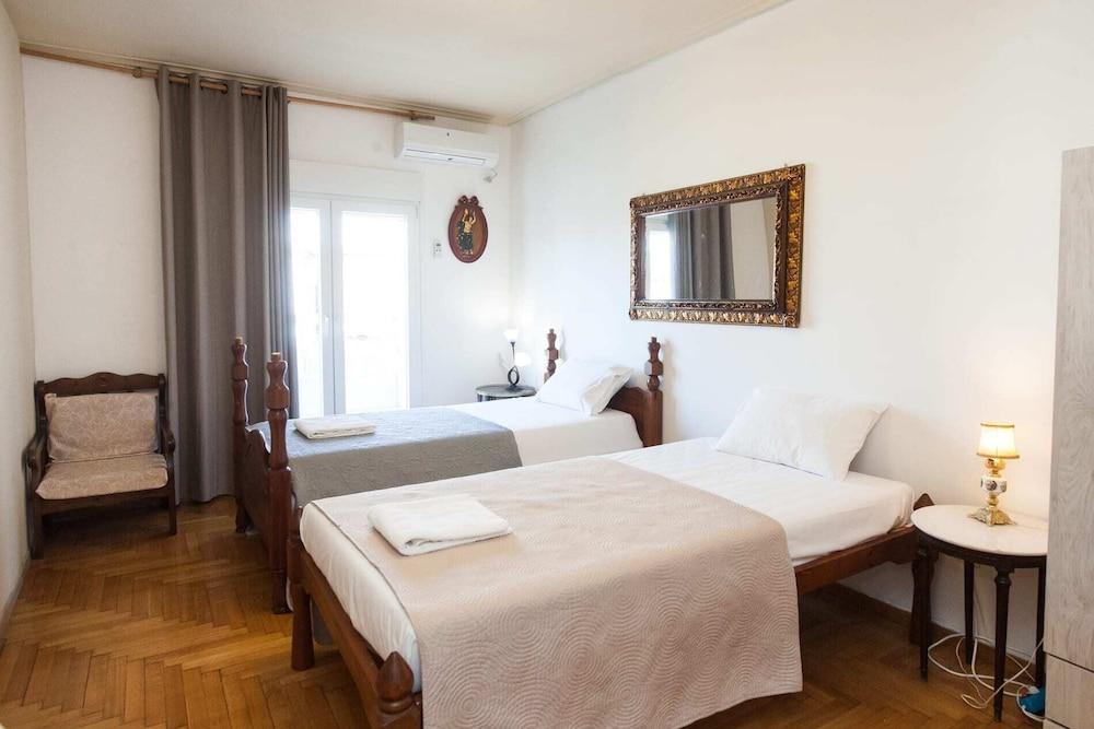 Gorgeous 2 bedrooms apt at Exarcheia