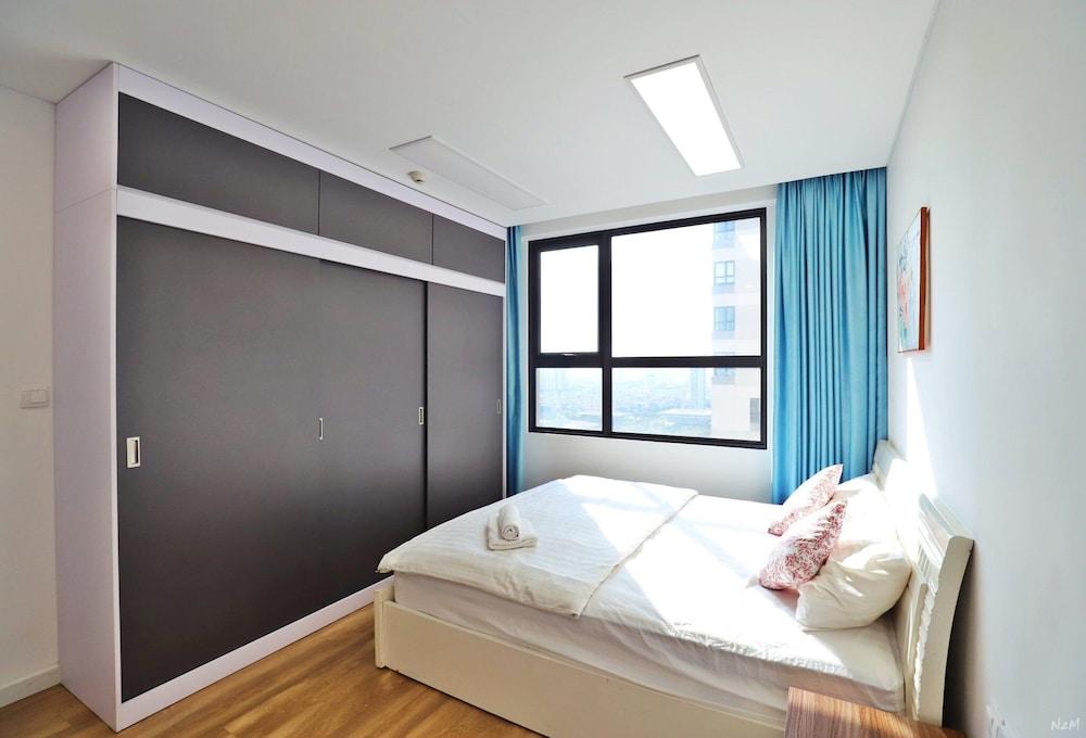 Luna's House in Vinhomes D'Capitale