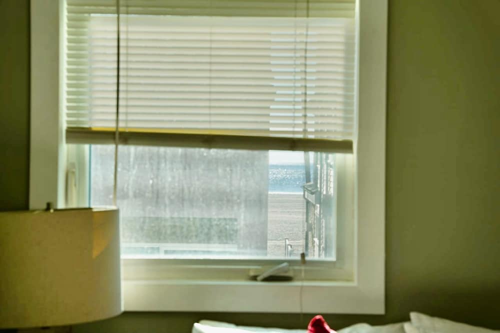 Modern Venice Condo By The Beach