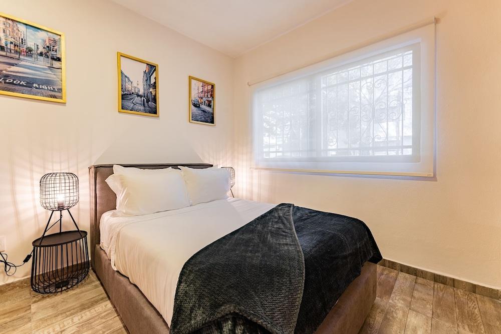 Casa Zamora Condesa by VH