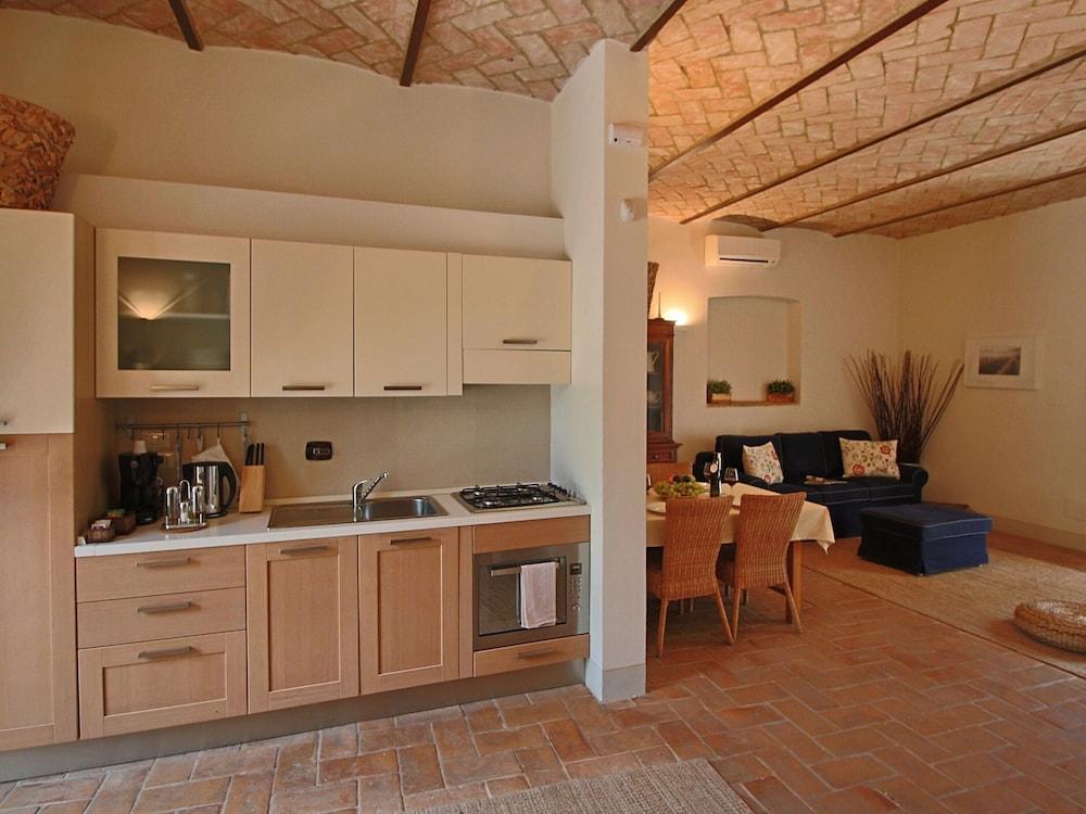 Belvilla by OYO Le Volte