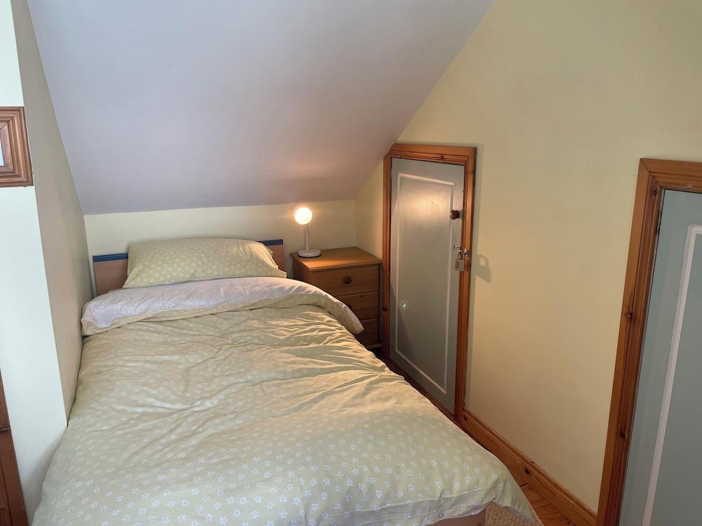 Rocklea Seaside Cottage