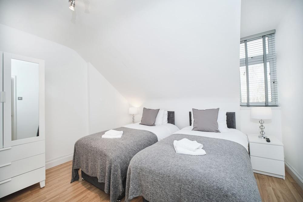 Flat 5 - 61 Old Dover Road