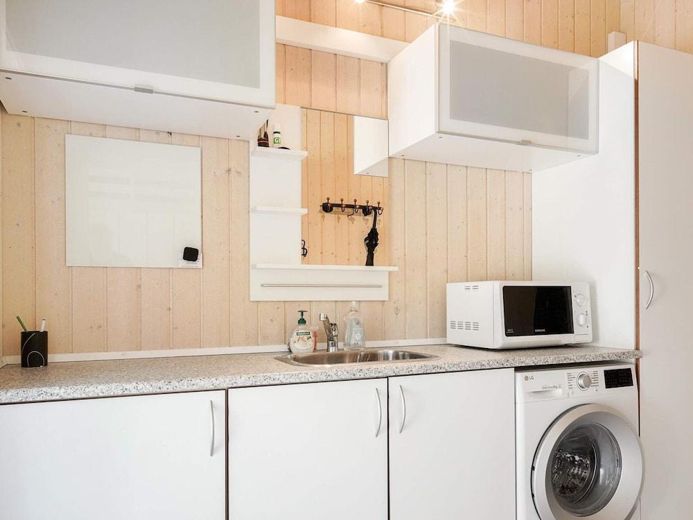 8 Person Holiday Home in Nexo-by Traum