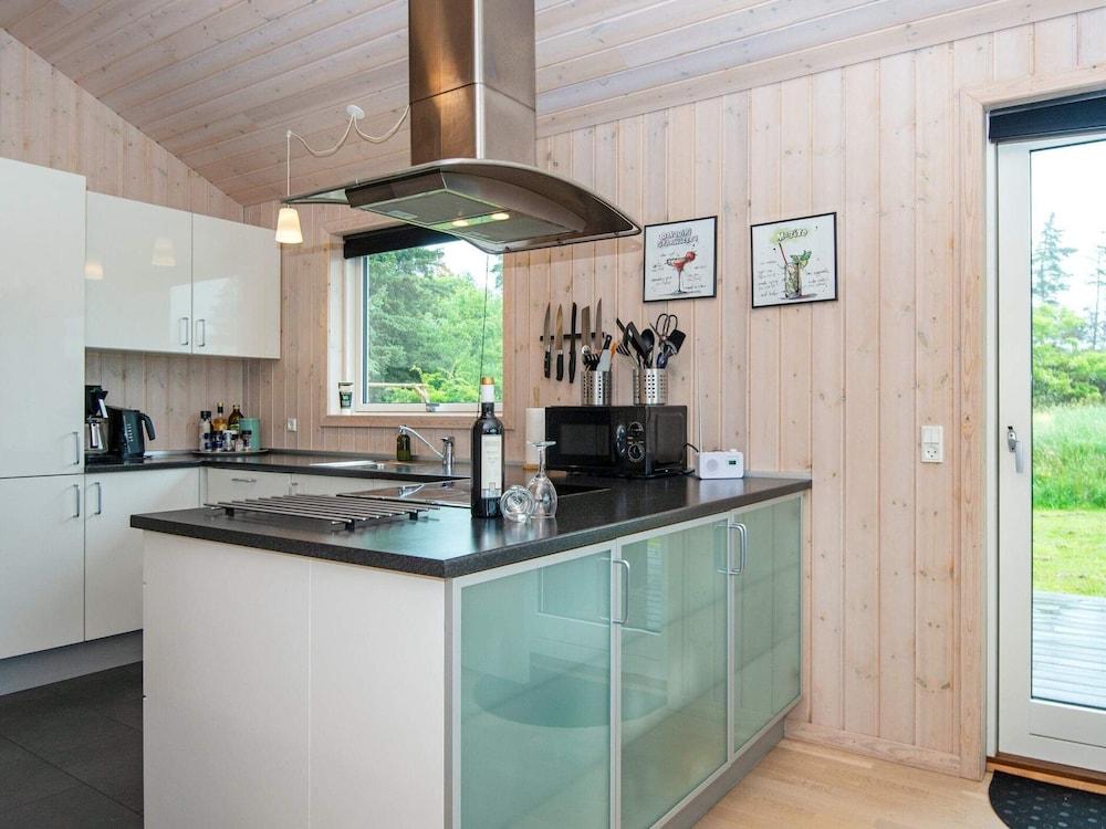 6 Person Holiday Home in Frostrup