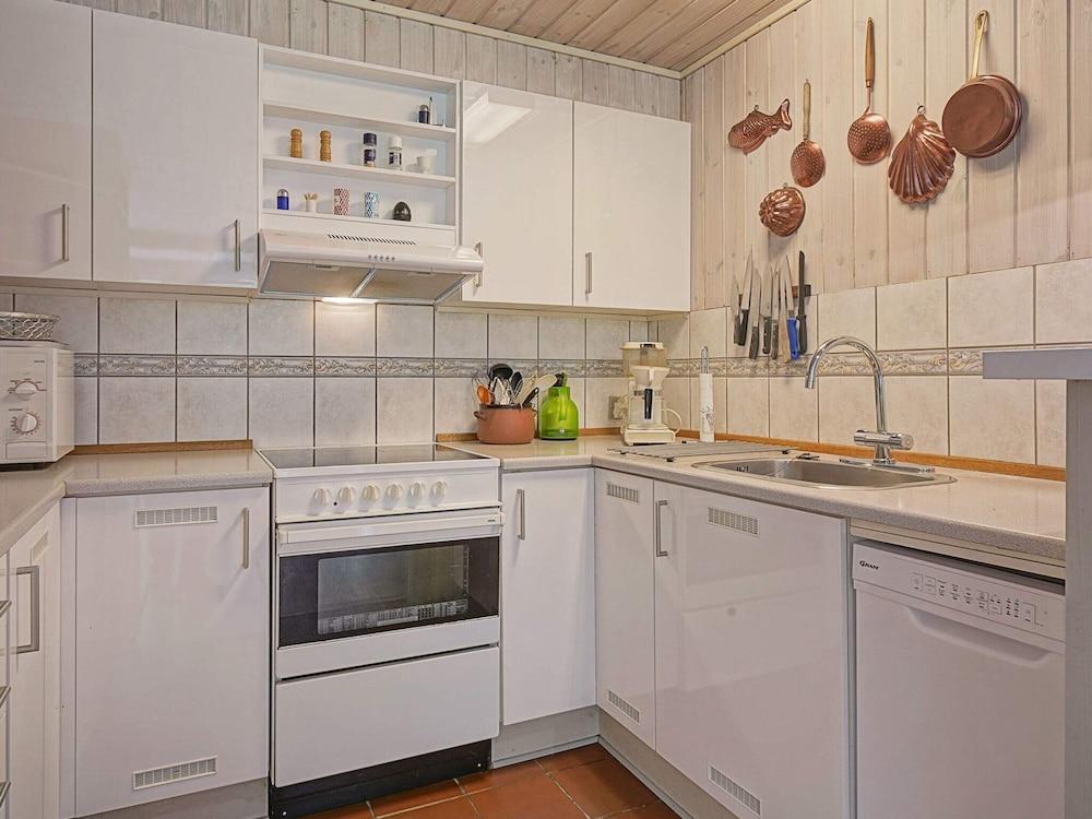 6 Person Holiday Home in Nexo-by Traum