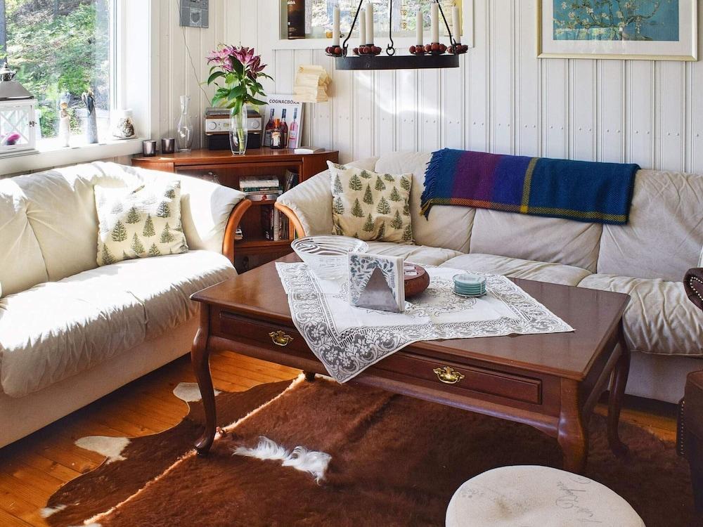 6 Person Holiday Home in Honefoss