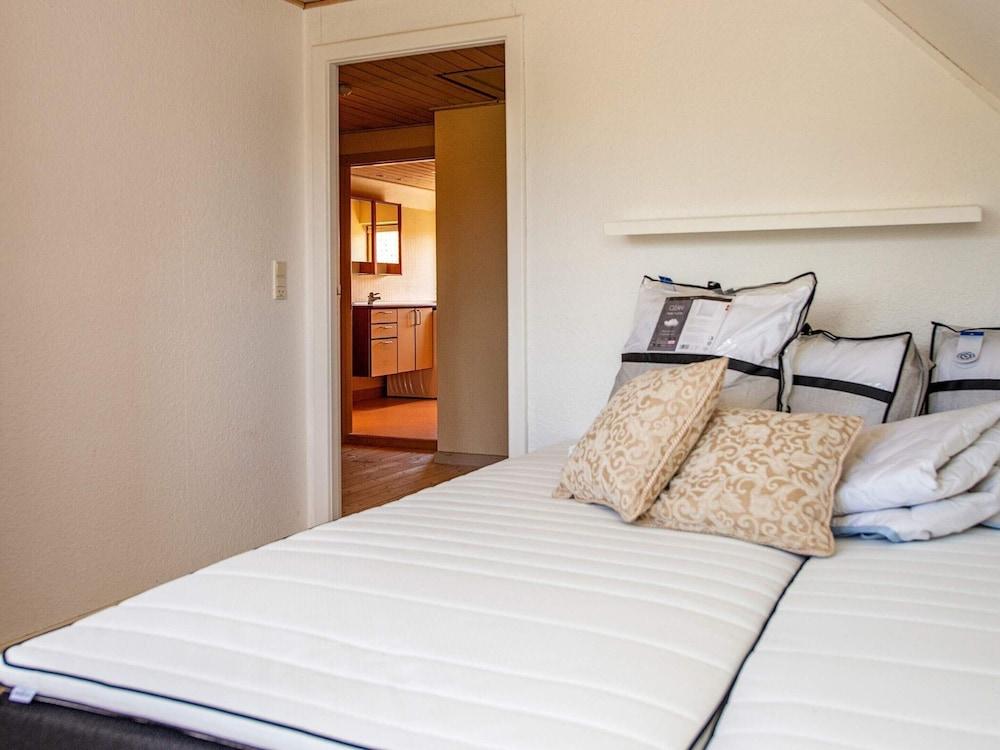 10 Person Holiday Home in Ulfborg