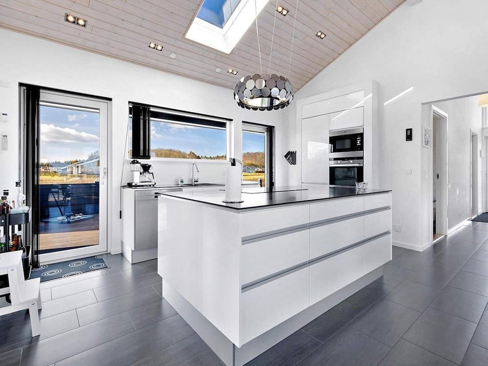 10 Person Holiday Home in Rudkobing-by Traum