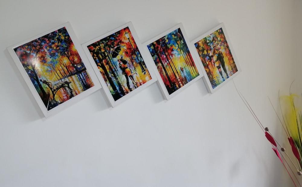 Café de Colores con balcon