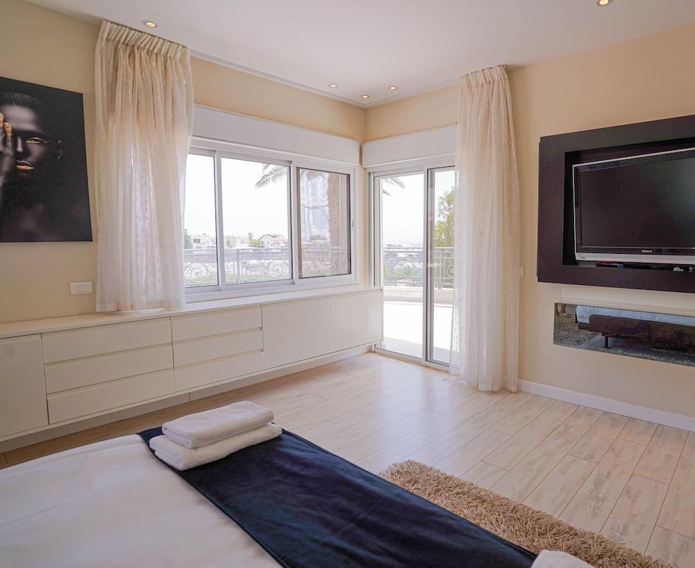 YalaRent Olive Tree Villa with Private Pool