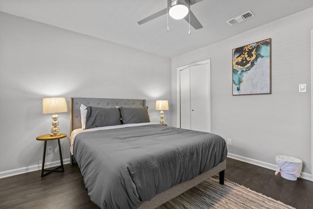 Stylish 1BR Zilker Evonify