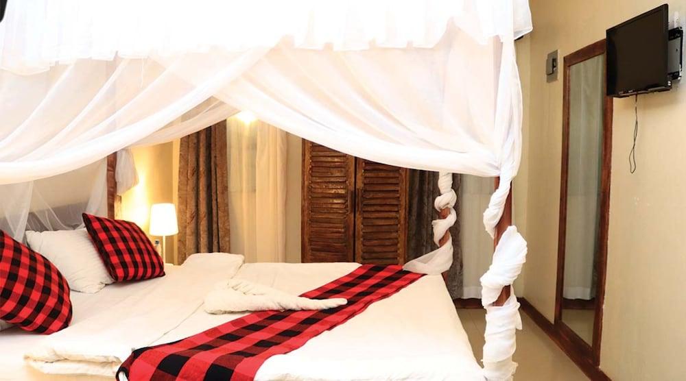 River Lumi Resort - Taveta