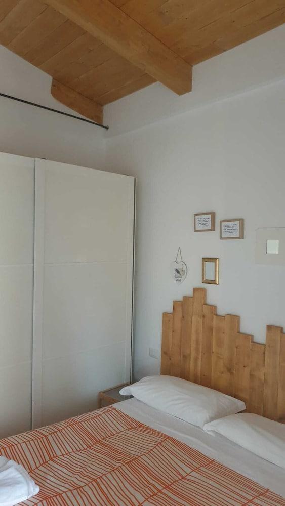 Very Central Apartment, a few Steps From the Duomo and the Theatre, With Balcony