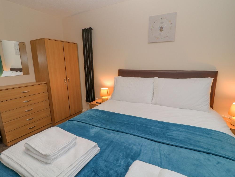 Wren's Nest Manorcombe