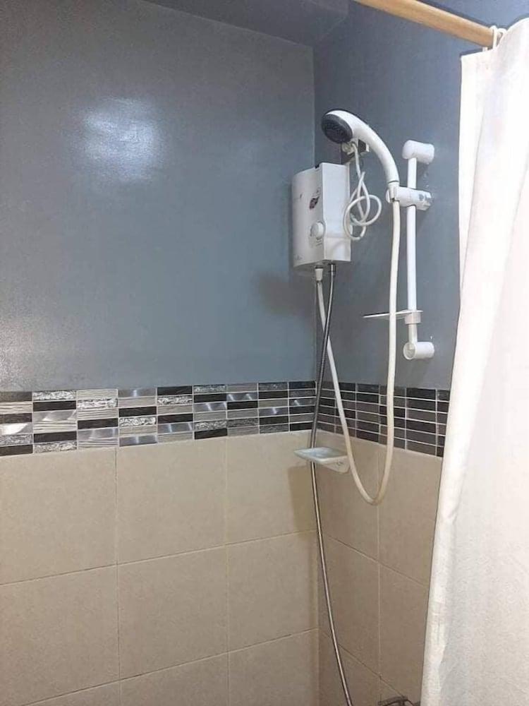 Nadine's Little Sanctuary