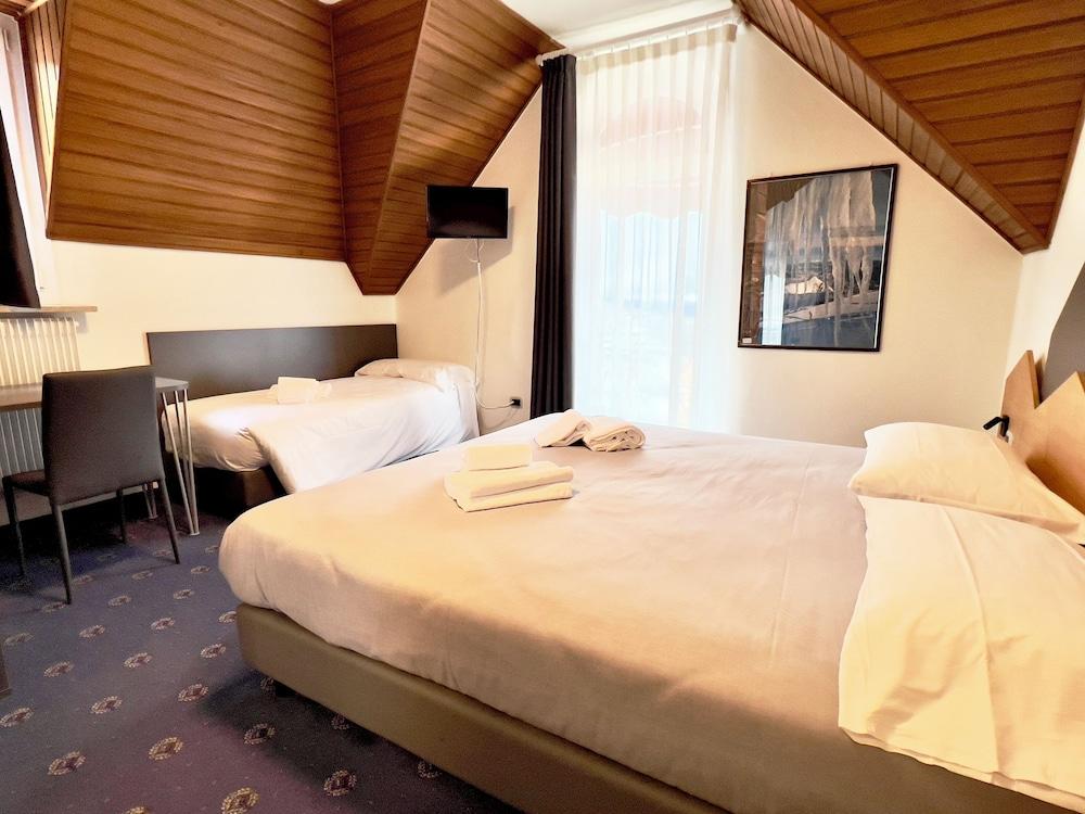 HOTEL REGINA DEL BOSCO